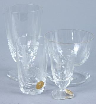 GLASSERVIS, 46 delar, "E.G. K Glassliperi, Kosta".
