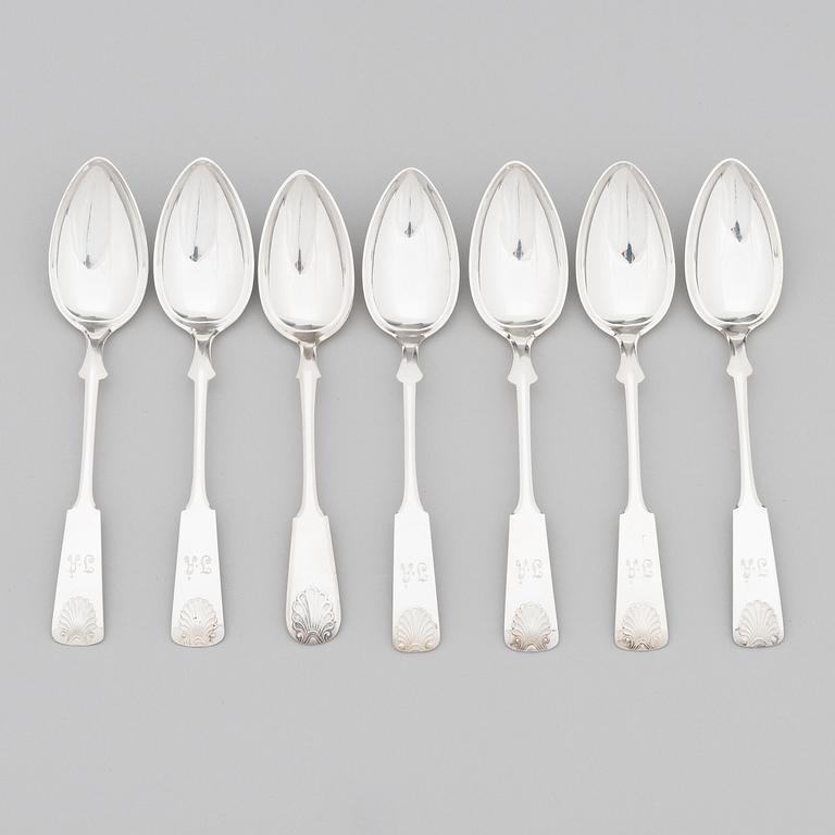 A 42-piece set of silver cutlery with seashell decorated handles, Finnish hallmarks, 1918-1950.