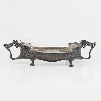 An Art Nouveau Jardinniere, early 20th Century.