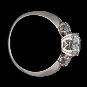 RING med briljantslipade diamanter totalt ca 1.25 ct Kvalitet ca H-I/VS2-SI1.