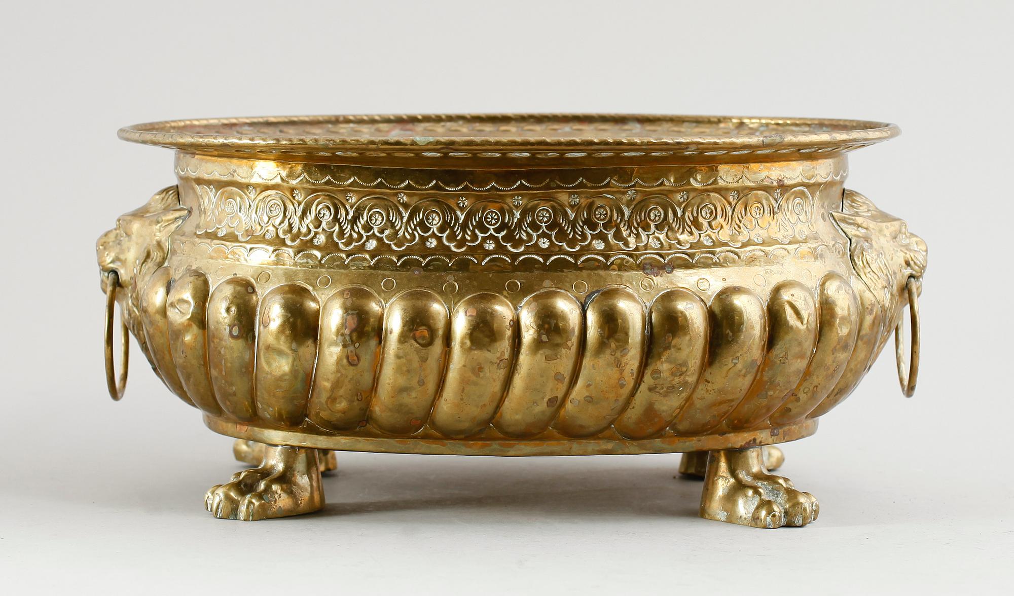 JARDINJÄR, mässing, 1800-tal.