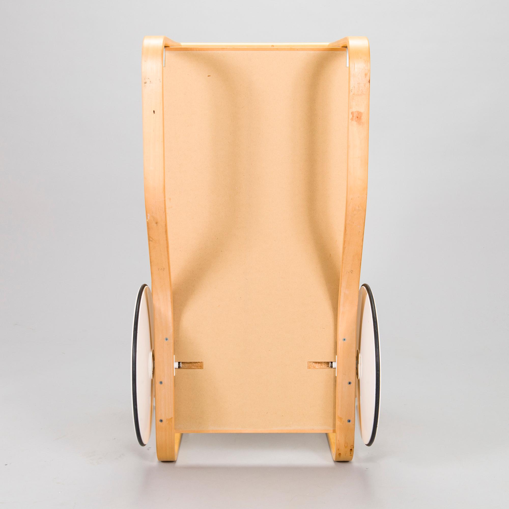 Alvar Aalto,  serveringsvagn 901, Artek, 1900-talets slut.