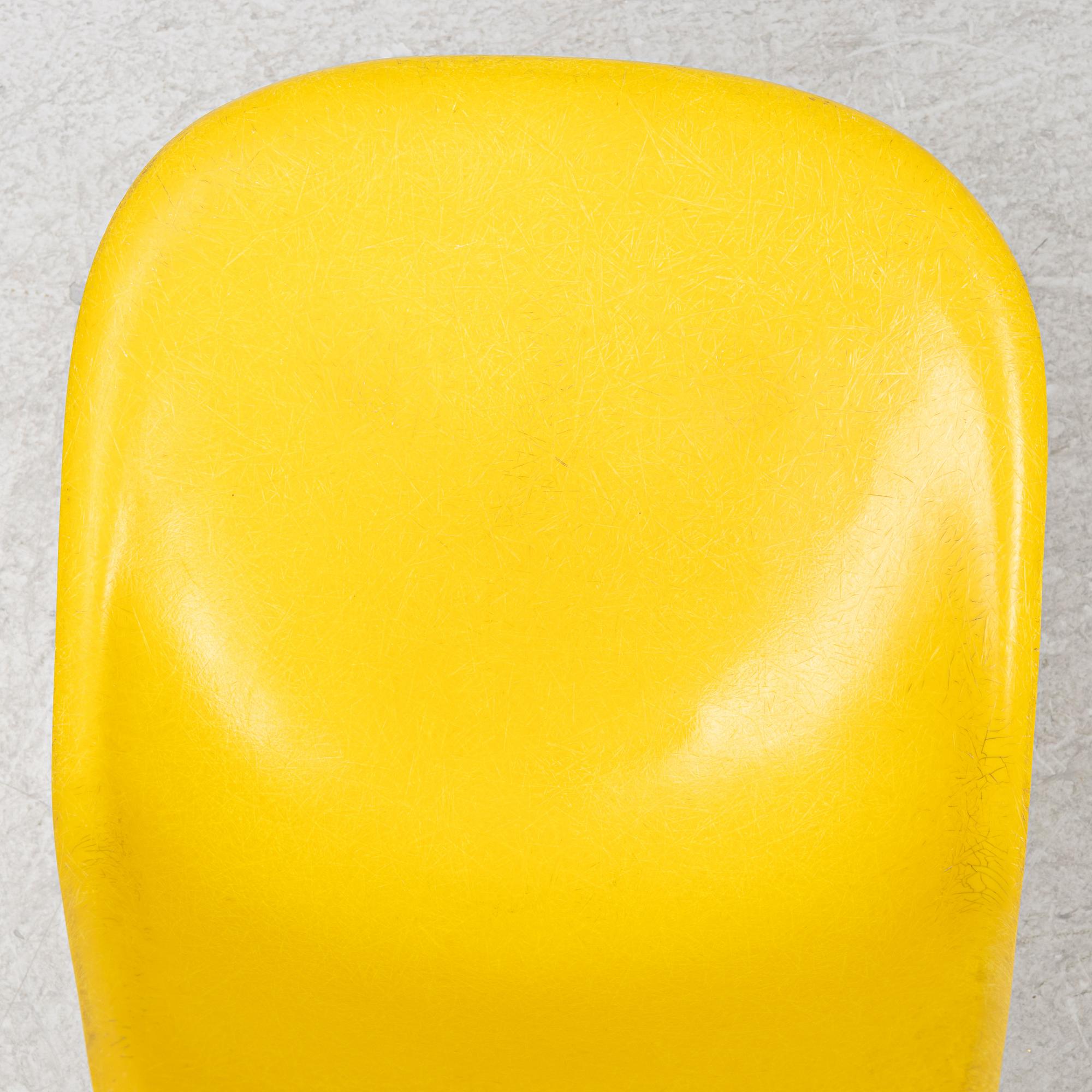 Charles Eames, stolar, 6 st, "DSR Plastic Chair", Herman Miller/Vitra.