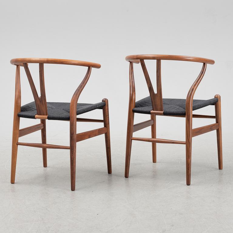 Hans J Wegner, stolar, ett par, "Y-Stolen", Carl Hansen & son, Danmark, formgiven 1949.