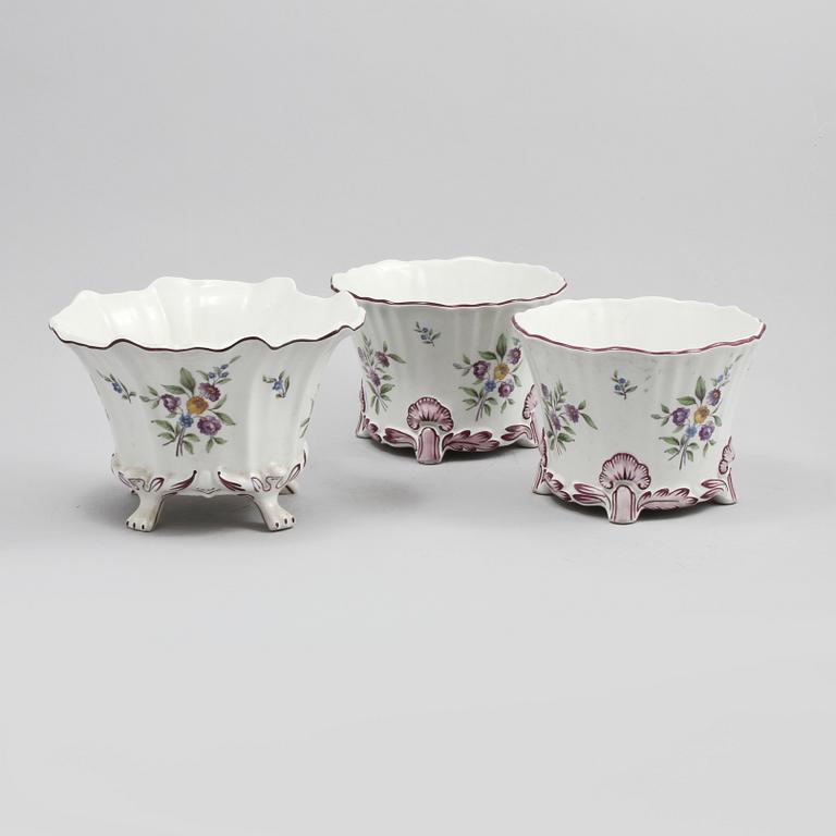 YTTERFODER, 3 st, porslin, Rörstrand, 1900-talets andra hälft.