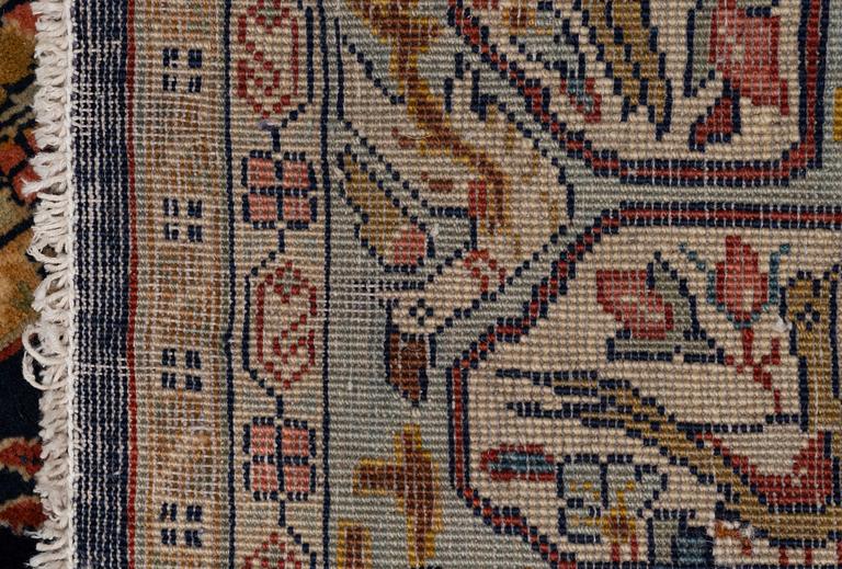 Carpet, oriental figural, ca 264 x 157 cm.