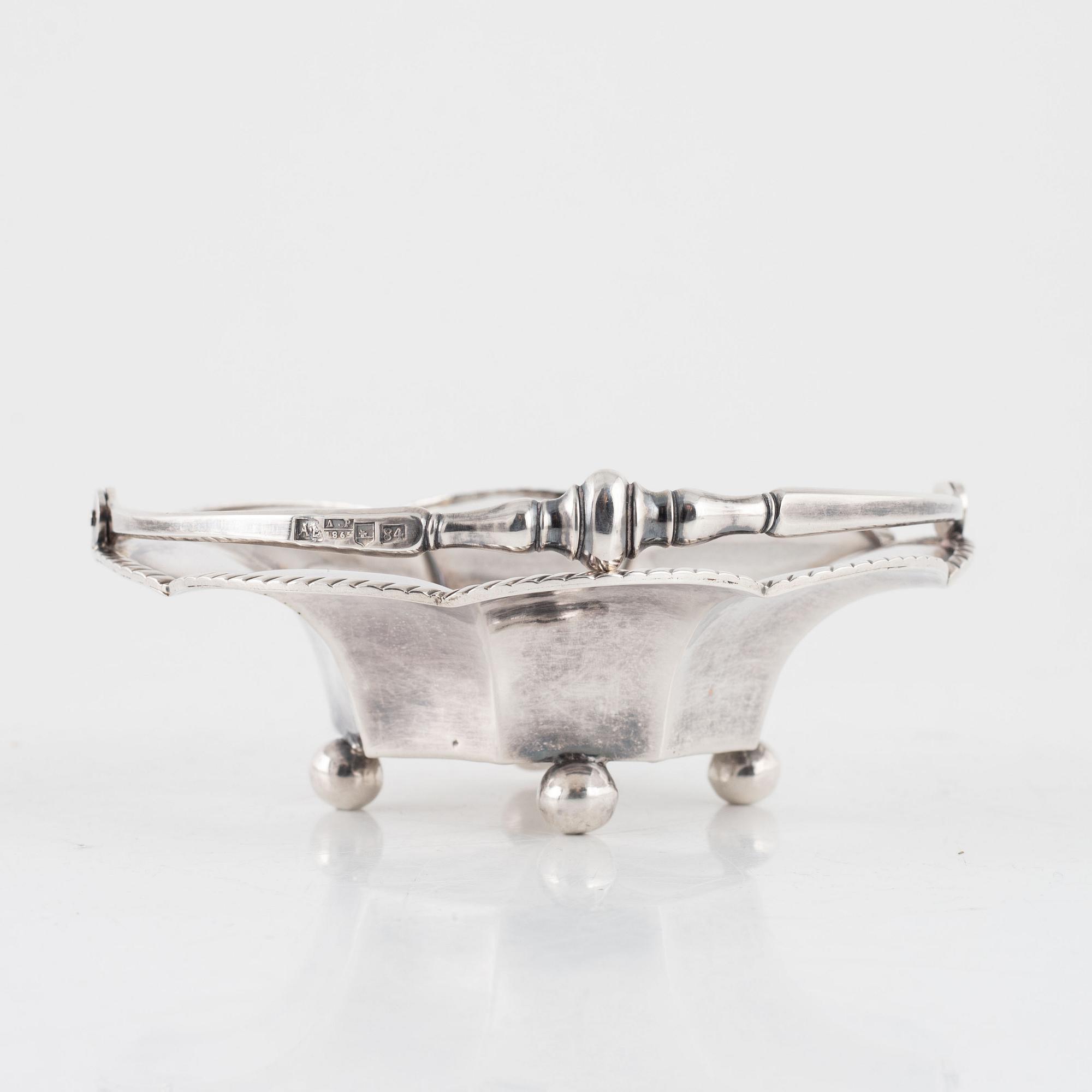 Skål med grepe, silver, Smolensk 1865, oidentifierad mästare.