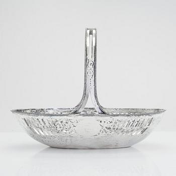A silver breadbasket from Silberwarenfabrik Alexander Sturm, mid-20th century.