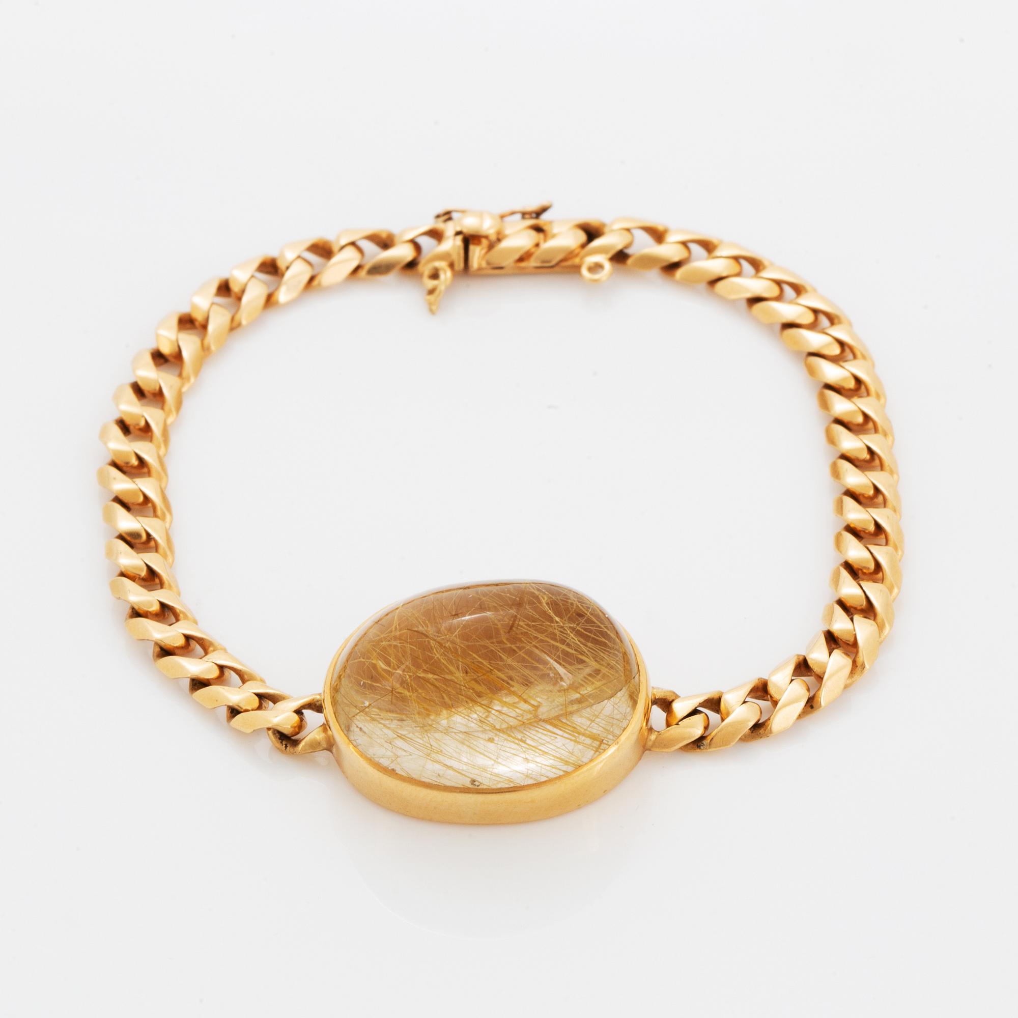 Cabochon-cut rutile quartz bracelet, 18K gold.