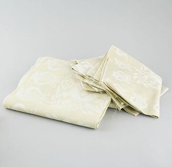 DUK samt 12 st SERVETTER, linne, Klässbol, 1900-talets andra hälft.