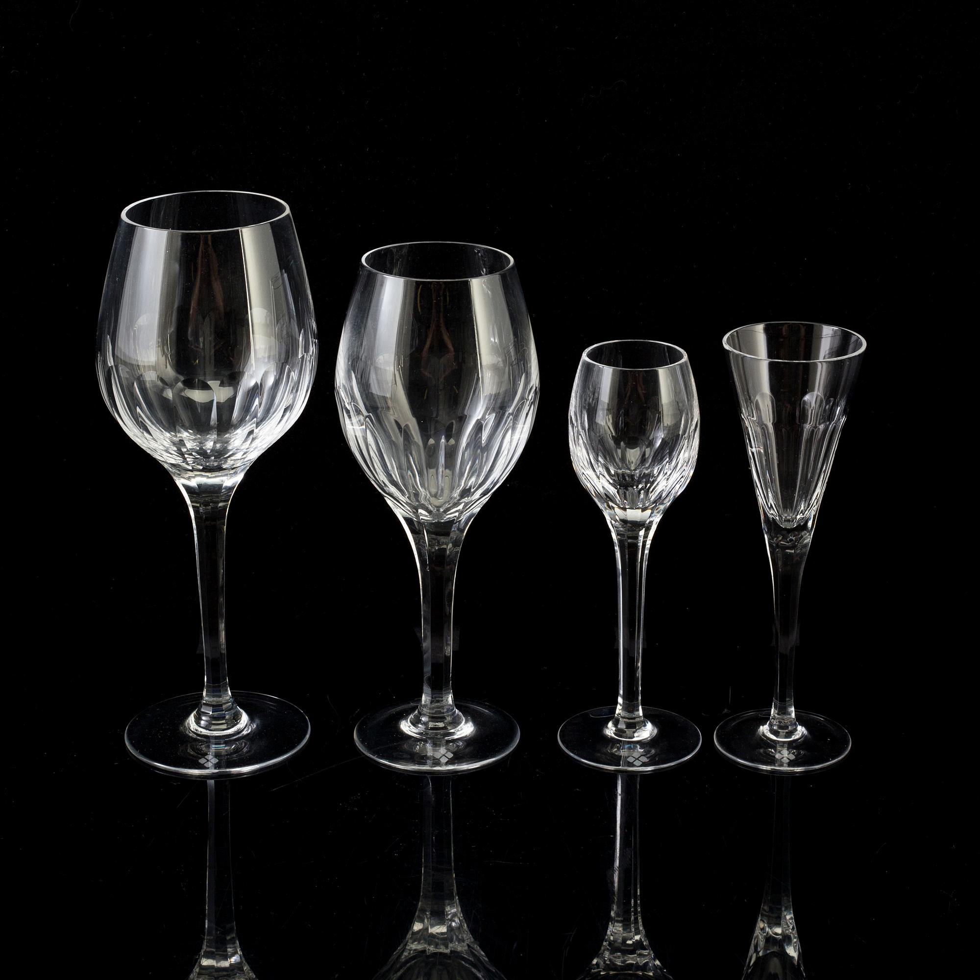 SIGVARD BERNADOTTE, GLASSERVIS, 47 delar, "Marianne Millenium/Christineholm", 2000.