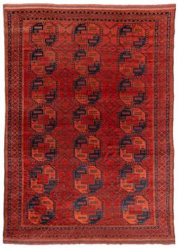 350. An antique Ersari carpet, northern Afghanistan, ca 479 x 342 cm.