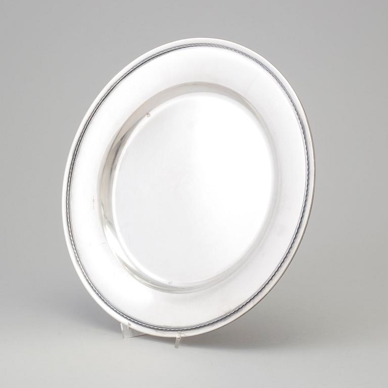 A silver dish from GAB in Stockholm, 1948.