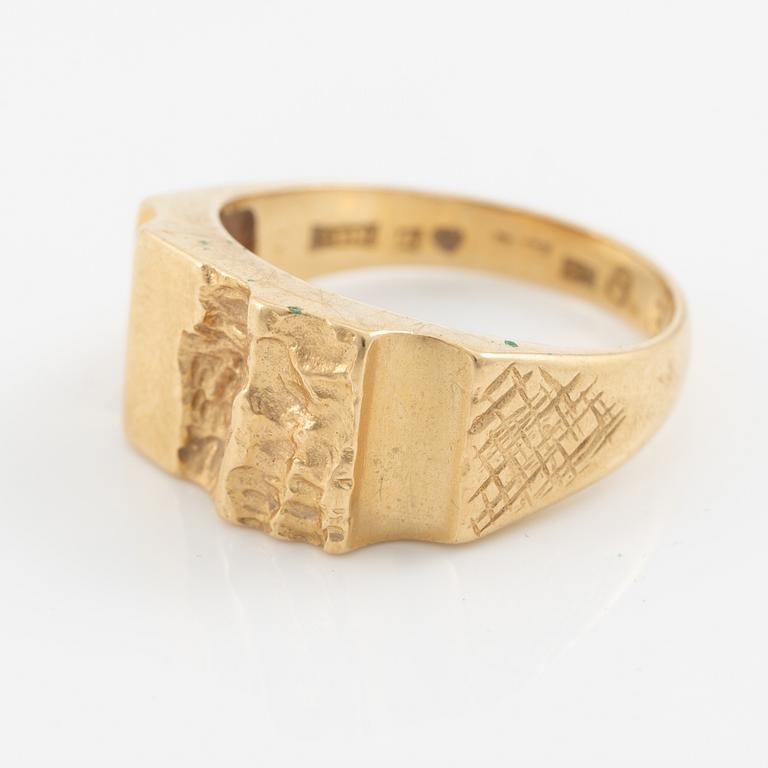 Bengt Hallberg, ring, 18K gold.