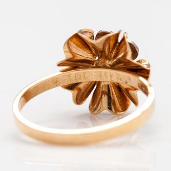 ELIS KAUPPI, A 14K gold ring with diamonds ca. 0.14 ct in total. Kupittaan kulta,Turku.