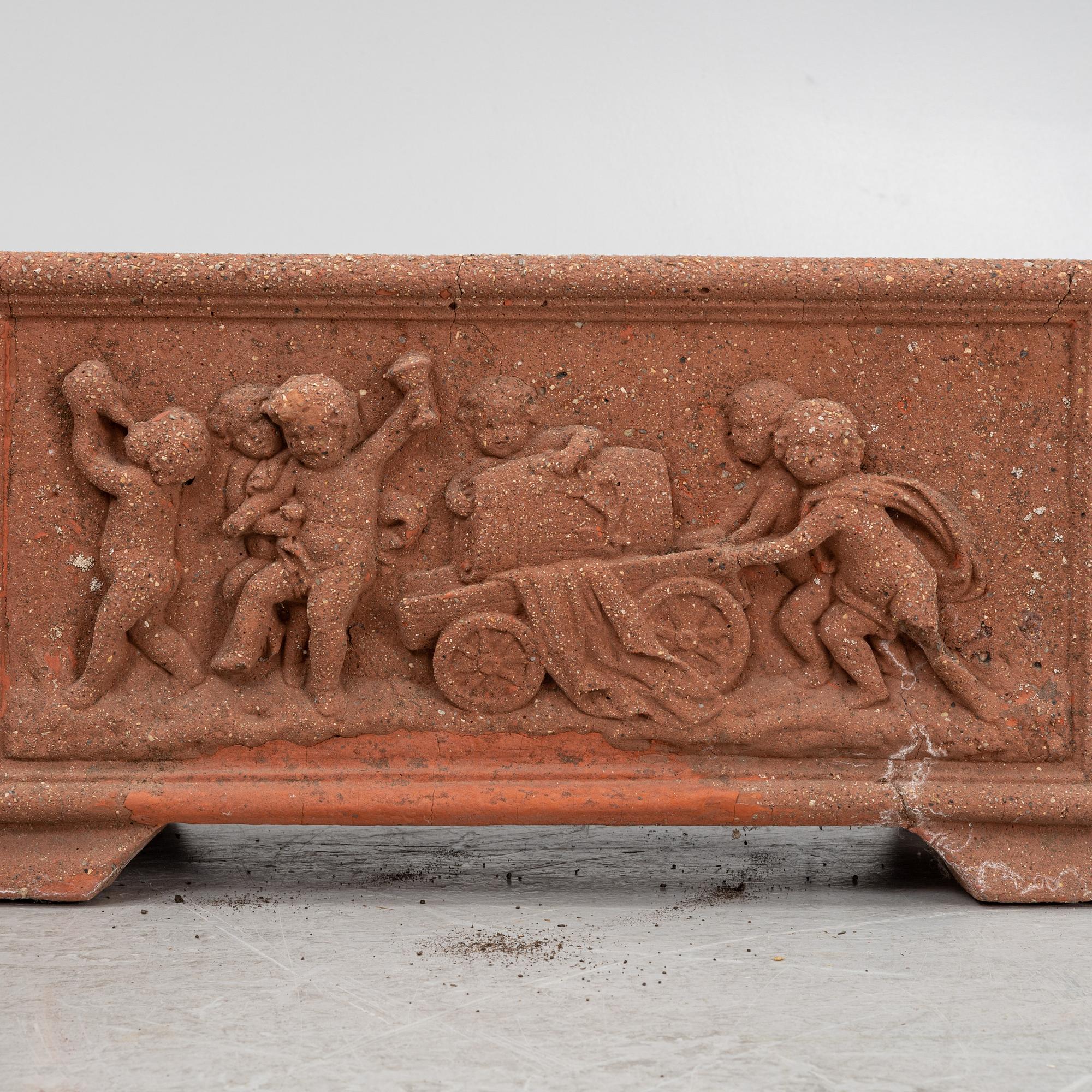 A pair of terracotta garden pots, 20th/21st Century.