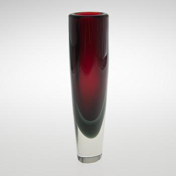 A KF 239 glass vase signed K. Franck, Nuutajärvi Notsjö -63.