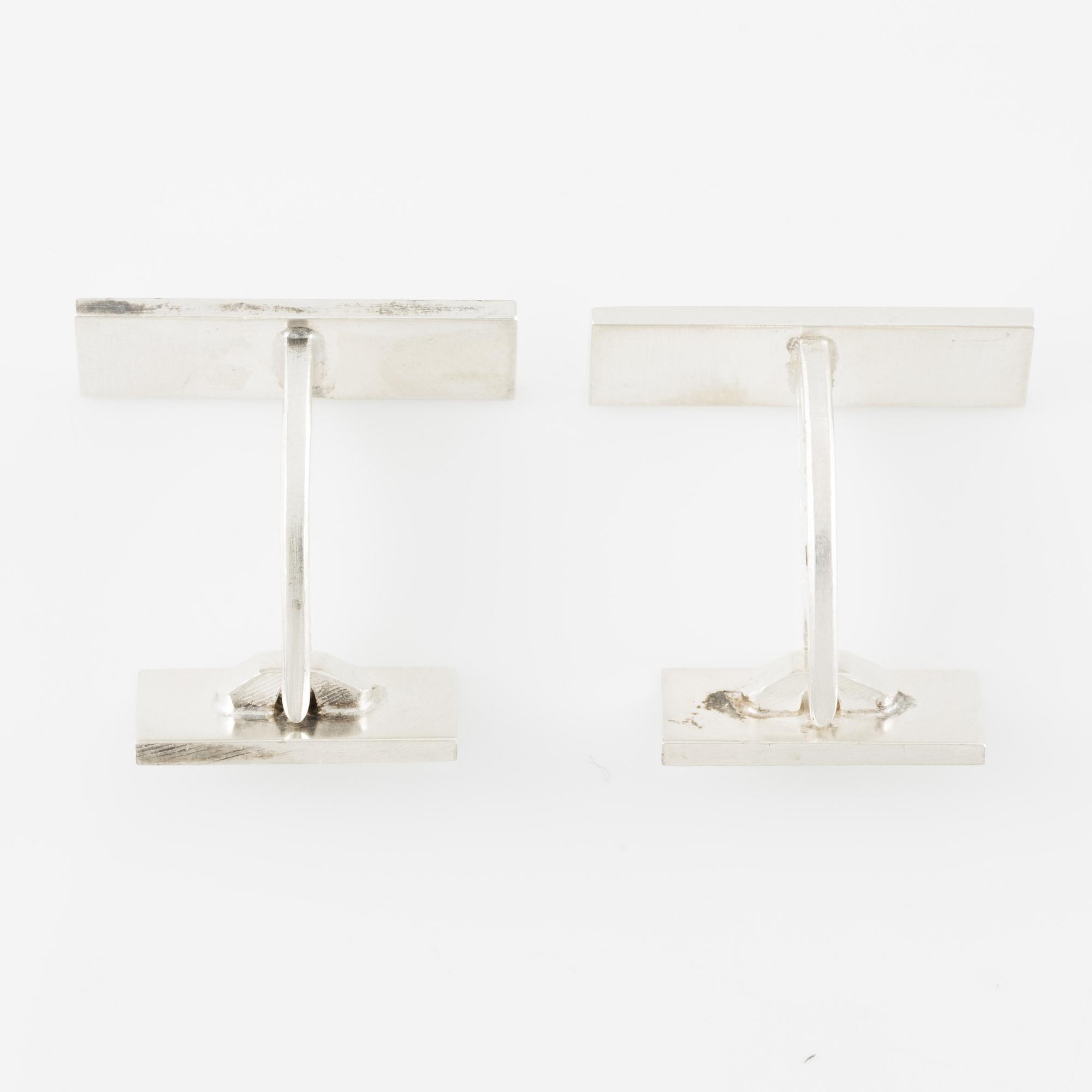 Wiwen Nilsson, a pair of sterling silver cufflinks, Anders Nilsson, Lund 1945.