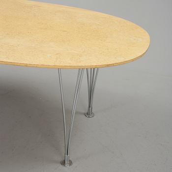 BORD. "Superellips", Bruno Mathsson och Piet Hein för Fritz Hansen, Danmark.
