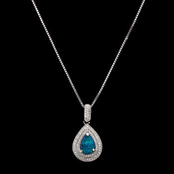 HÄNGE, 14k vitguld med svart opal och diamanter.