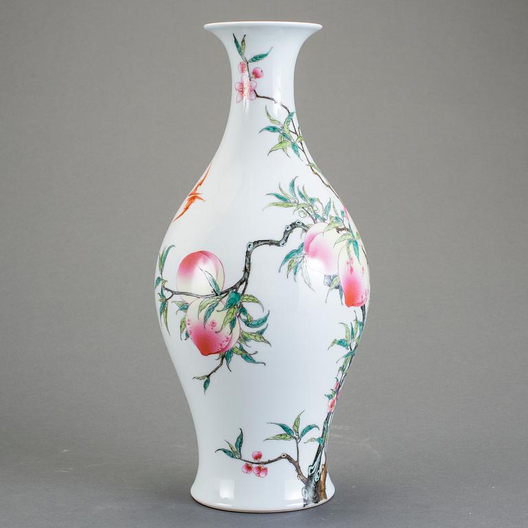 VAS, porslin, Kina, modern tillverkning.