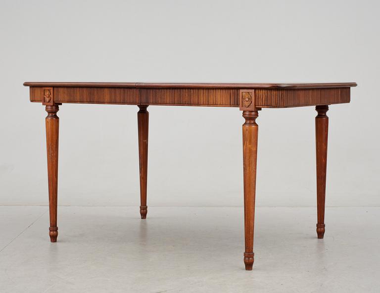 MATSALSGRUPP, 6+1 delar, gustaviansk stil, 1900-talets mitt.