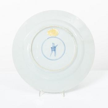 A famille verte dish, Qing dynasty, Kangxi (1662-1722).