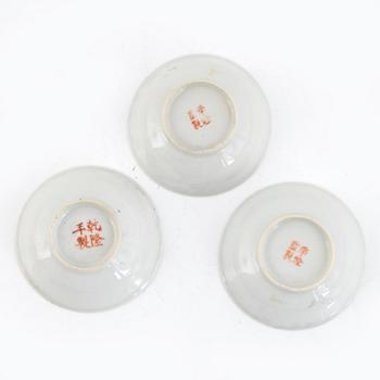 Five porcelain bowls, China, 20th century.