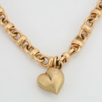 Jarl Sandin, collier, hjärtformat hänge med briljantslipad diamant ca 0.02 ct, Göteborg, 2006.