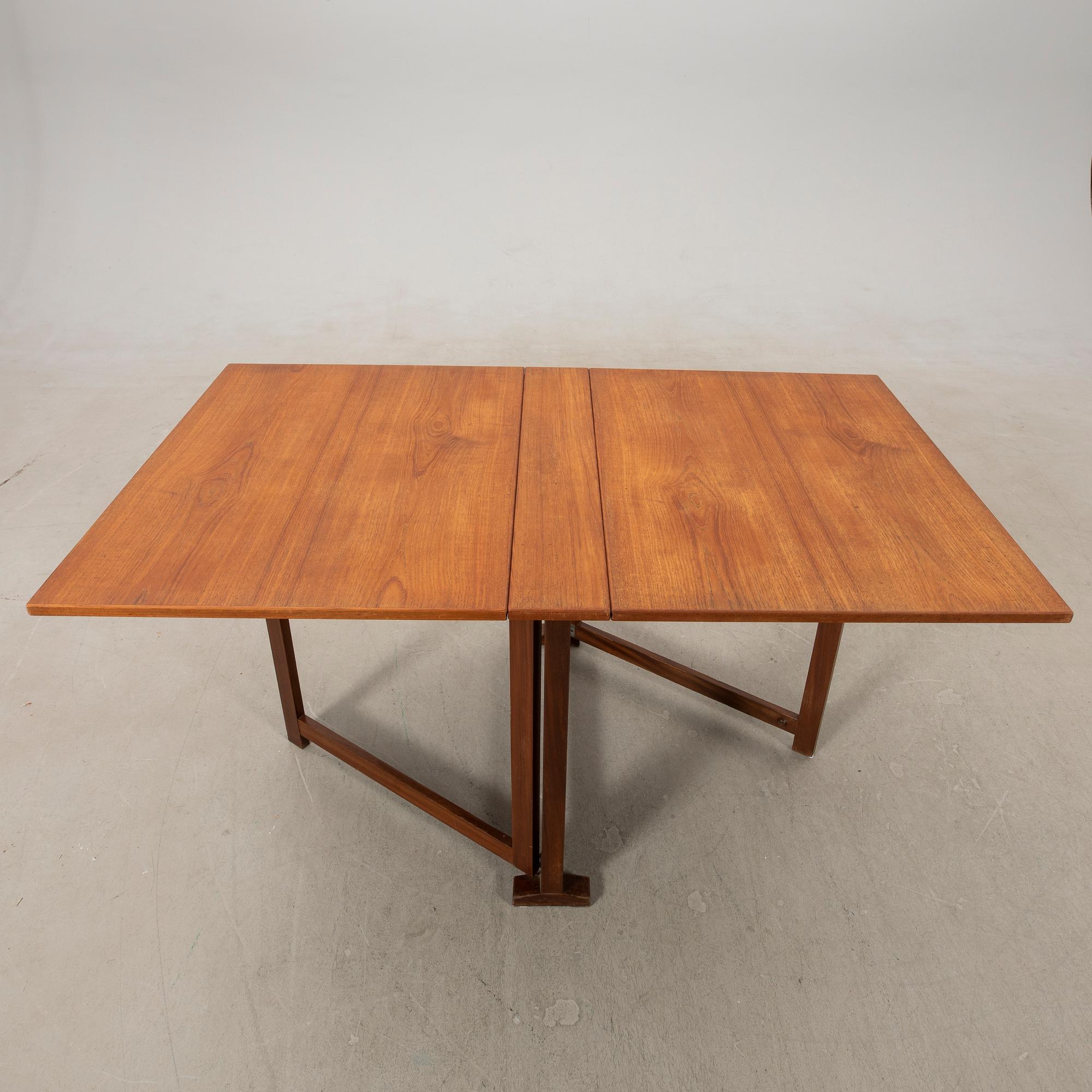 Slagbord Myhres Møbelindustri Norge 1900-talets senare del.