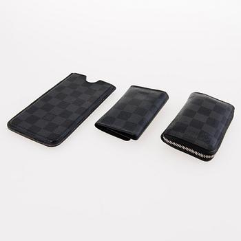 LOUIS VUITTON, Damier Graphite IPHONE 6+ Case, Keyholder and a purse.