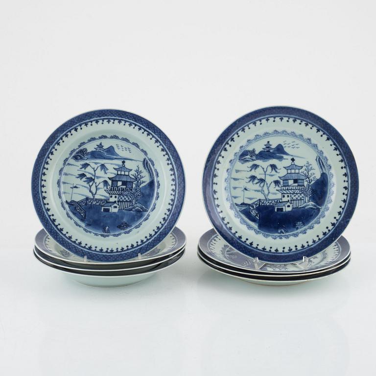 Tallrikar, 12 st, porslin, kina, Jiaqing (1796-1820).