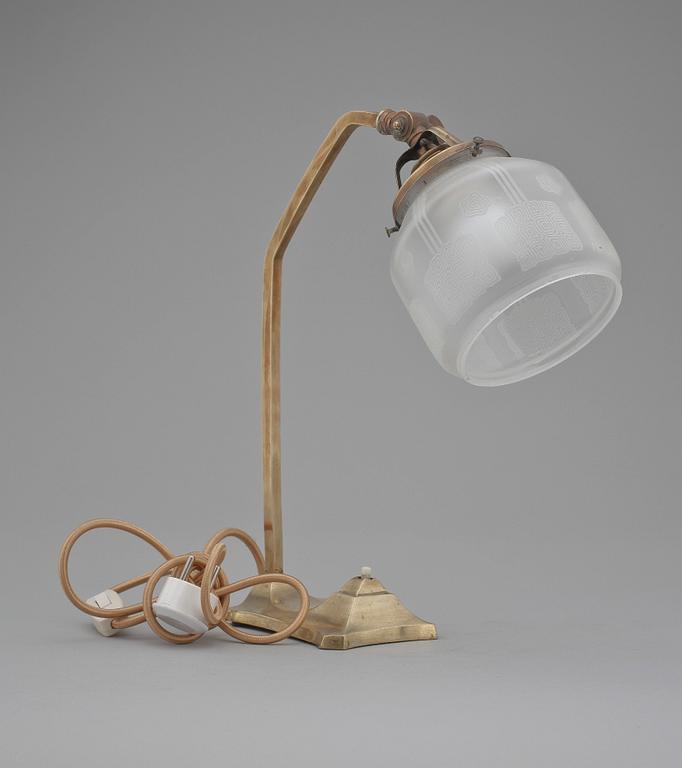 BORDSLAMPA, jugend, 1900-talets första kvartal.