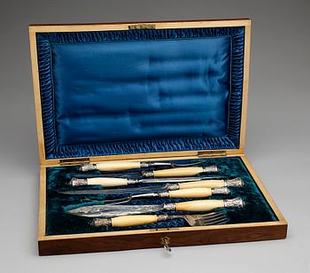 UPPLÄGGNINGSBESTICK, 7 delar, pläter, Sheffield, England. 1900-talets första hälft.