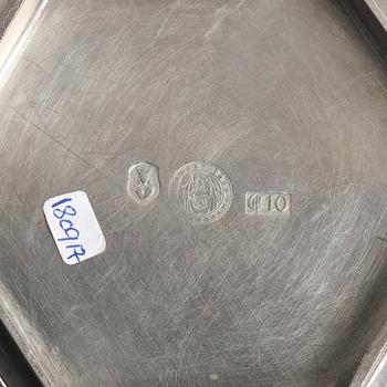 Firma Svenskt Tenn, a lidded pewter jar model "A 2265", Firma Svenskt Tenn, Stockholm 1977.