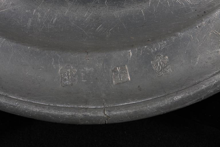PARTI TENNFAT, 3 st. England. 1800-tal.
