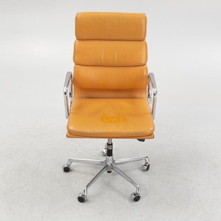 Charles & Ray Eames, skrivbordsstol, "EA217 Soft Pad Chair" Vitra.