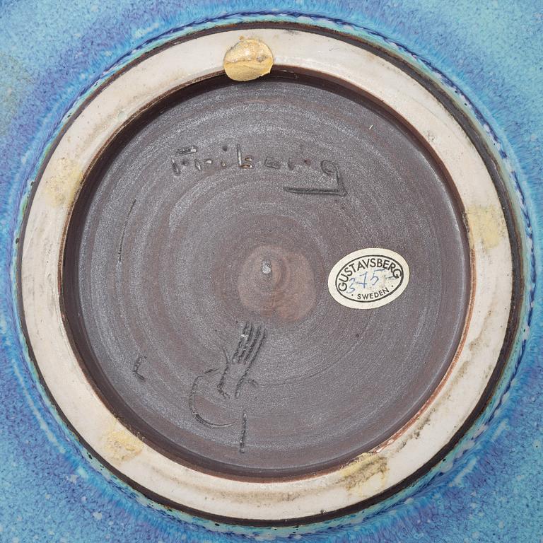 Berndt Friberg, a stoneware dish, Gustavsberg Studio 1970.