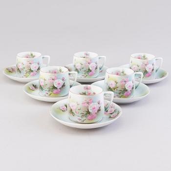 SIX GARDNER COFFEE CUPS, porcelain, Russia late 19th century.