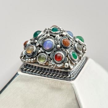 Sven-Arne Gillgren, a sterling silver box, GAB, Stockholm, Sweden 1948.