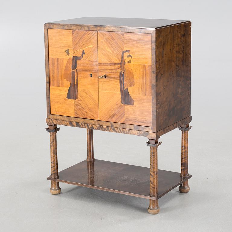 A 1930/40s drinking cabinet.