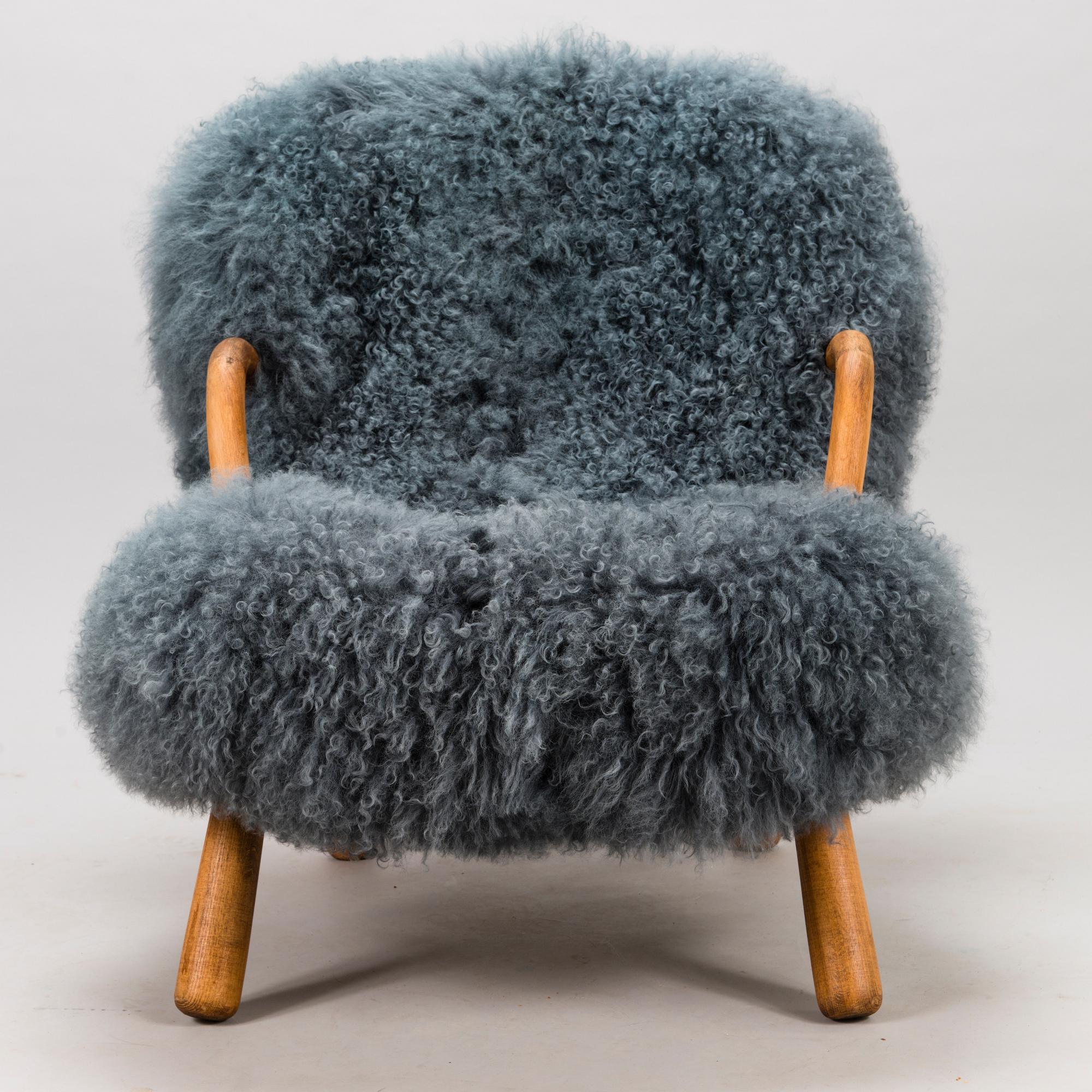 PHILIP ARCTANDER, attributed, 'Muslinge' Chiar /'Clam Chair'. model designed in 1941.