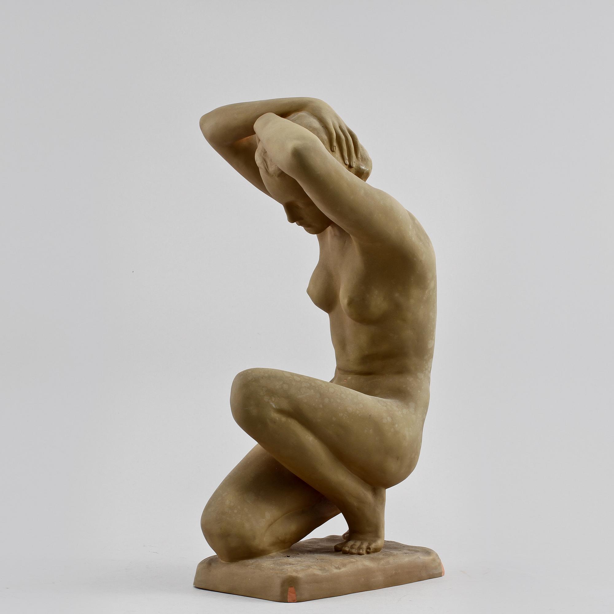 SKULPTUR, lergods, Goldscheider, 1900-talets första hälft.