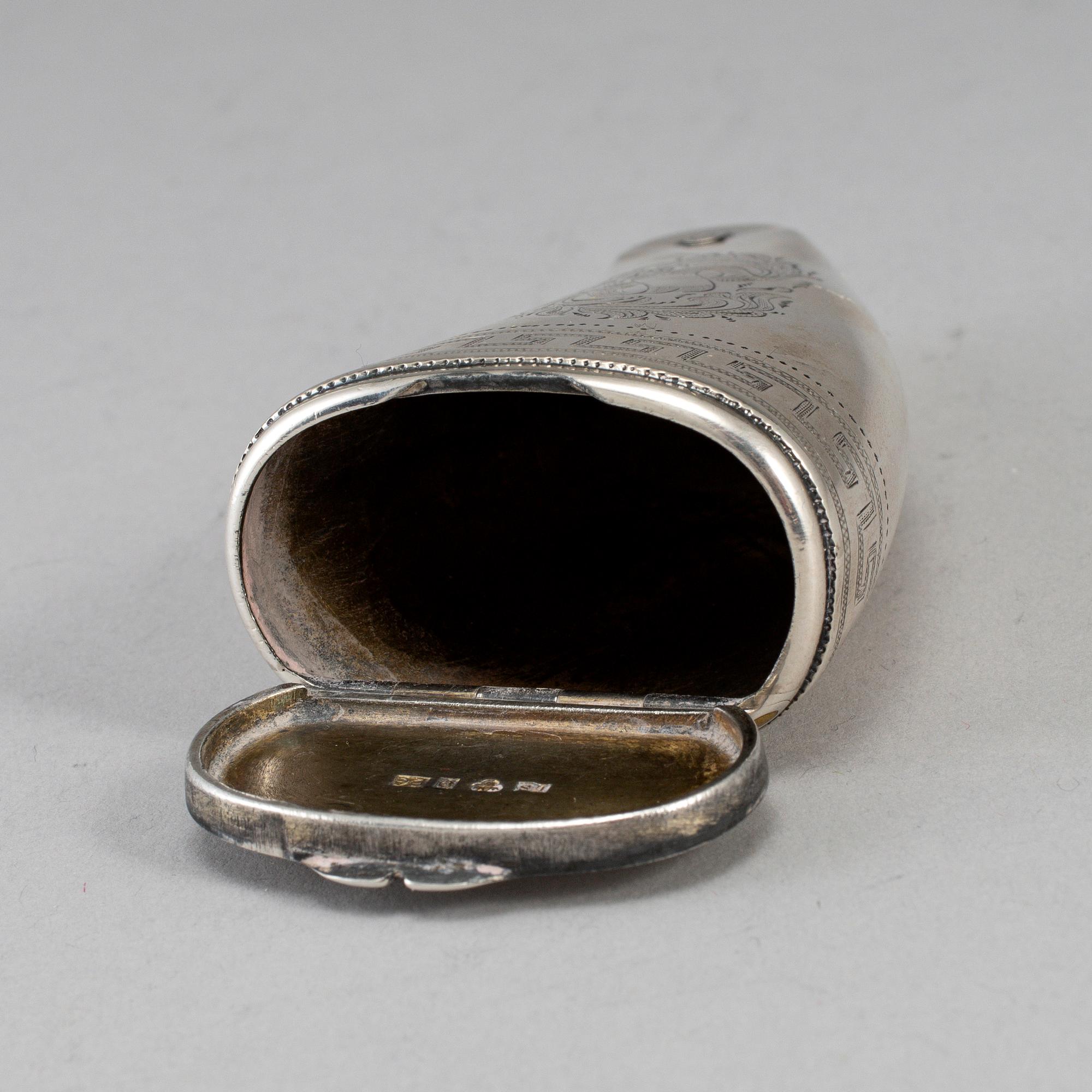 A Swedish 19th century parcel-gilt silver snuff-box, mark of Lars Sundstrom, Ostersund 1883.