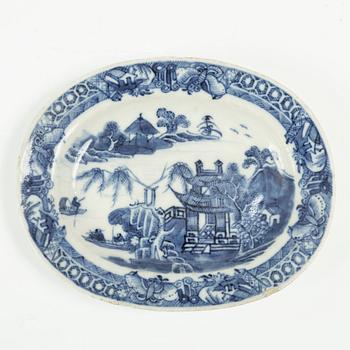 Smörterrin med lock och fat, Kina, Qing dynastin, Qianlong (1736-95).