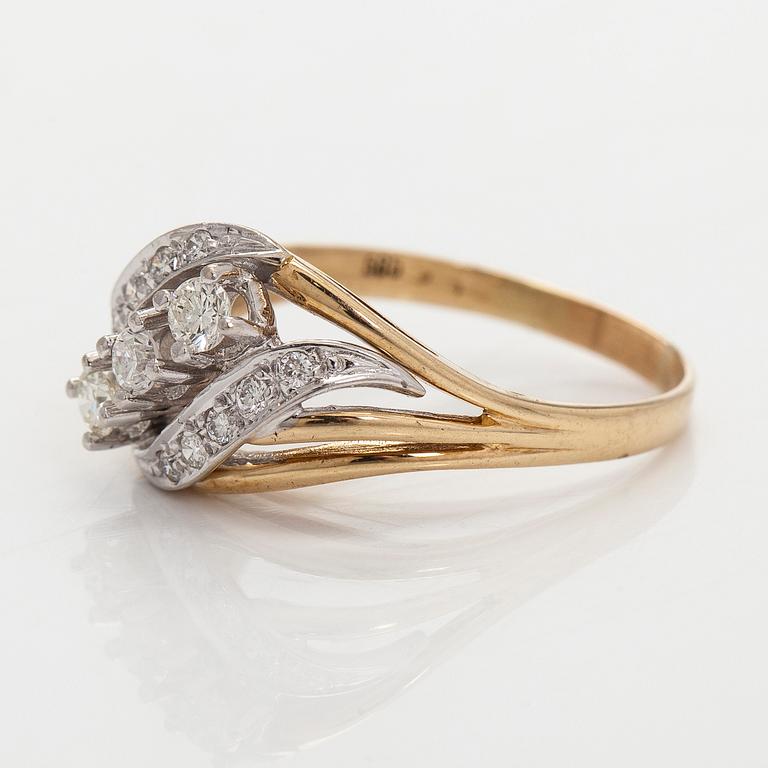 Ring, briljantslipade diamanter, 14K guld.