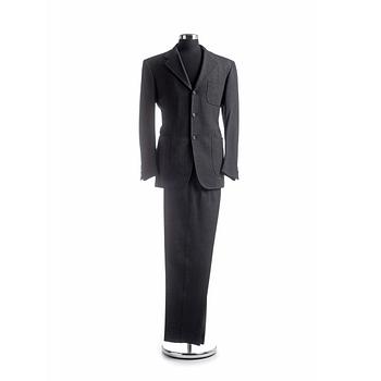 699. PRADA, a men's suit consisting of jacket and pants.