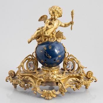 A Louis XVI-style mantle clock, late 19th century.