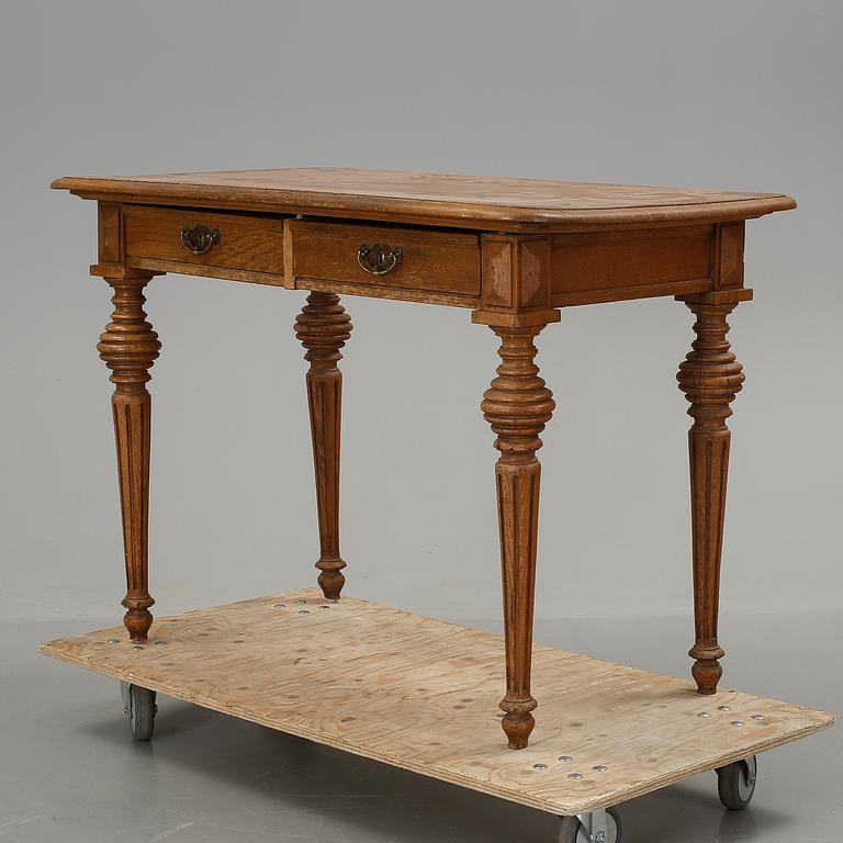SKRIVBORD, nyrenässans, 1800-talets slut.