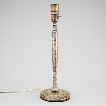 A silver table lamp, CG Hallberg, Stocksholm 1932.